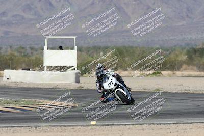 media/Nov-01-2025-CVMA (Sat) [[fc0f7531b8]]/Race 7-Formula Twins-Formula 40 UL/